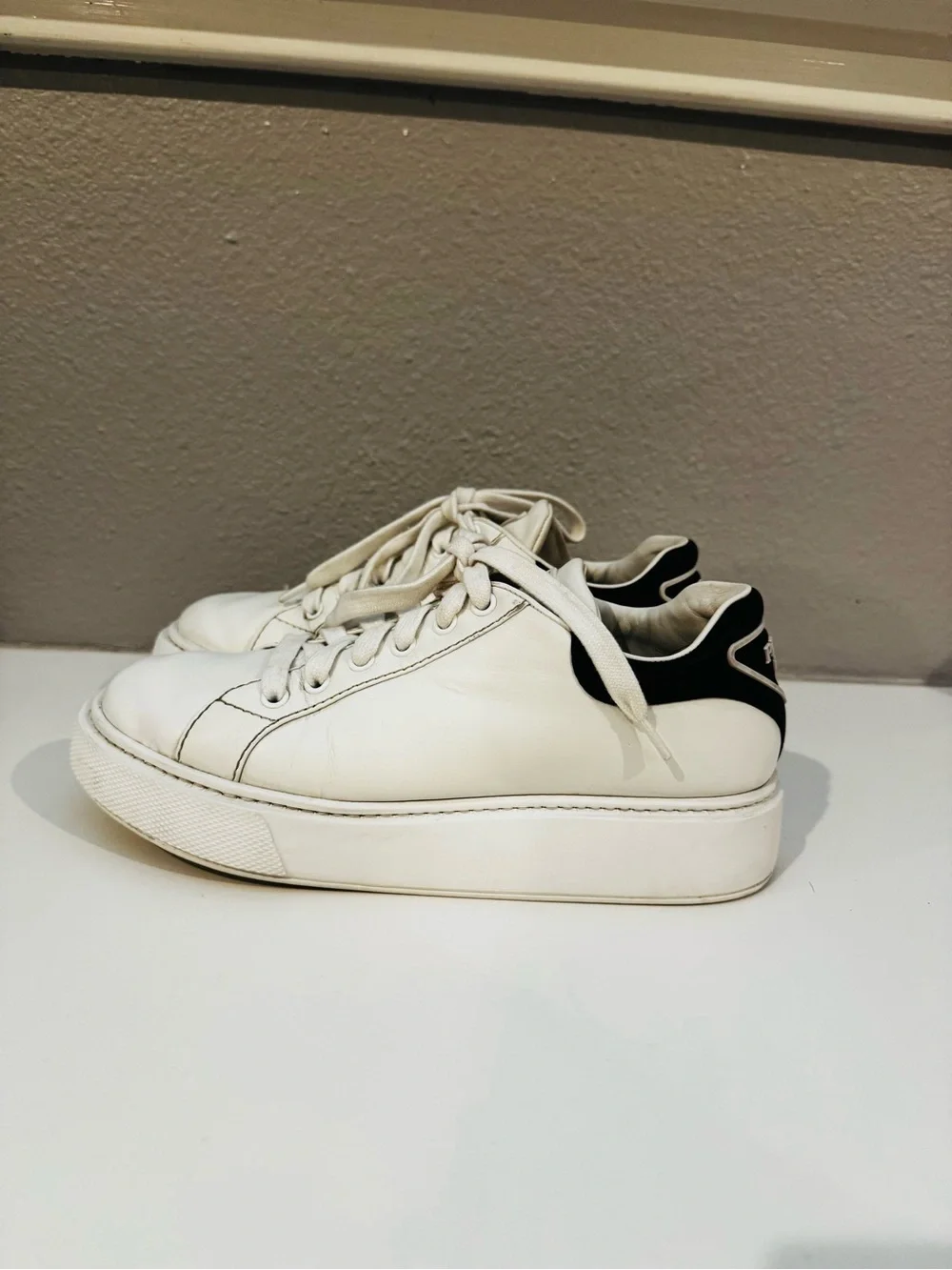 Prada classic low
